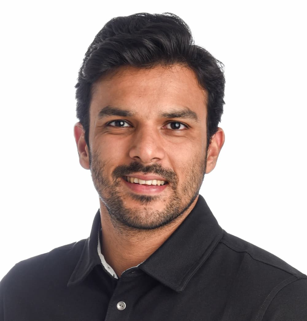 Headshot of Muhammad Bakhshi.