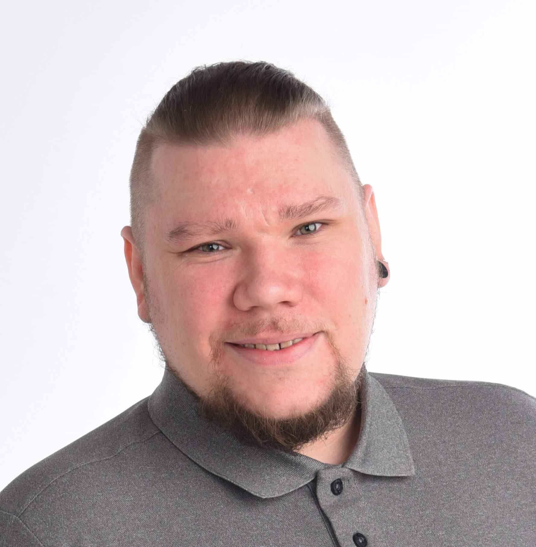 Headshot of Miska Karvonen.