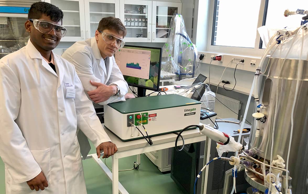 Two man in a laboratory